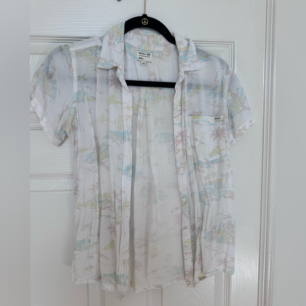 Rvca small button up Hawaiian shirt